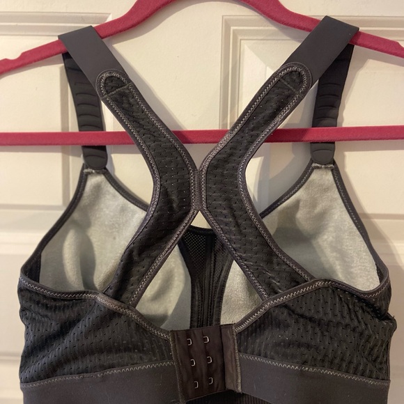 Grey racerback sports bra. Comfortable/adjustable. - Picture 3 of 5